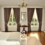 Clos De Bellefontaine Bed & Breakfast