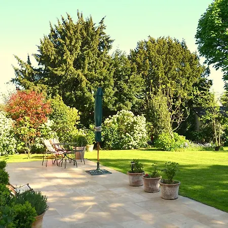 Clos De Bellefontaine Bed & Breakfast