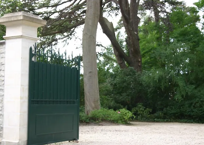 לינה וארוחת בוקר Clos De Bellefontaine