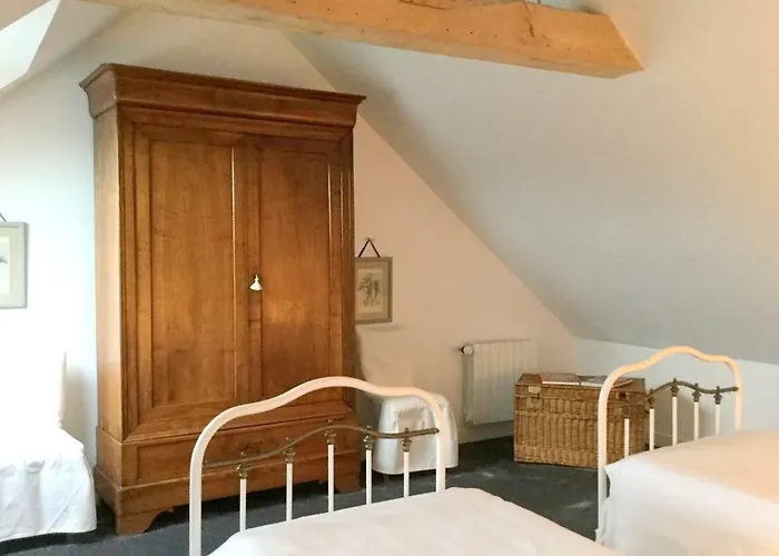 Clos De Bellefontaine לינה וארוחת בוקר 4*