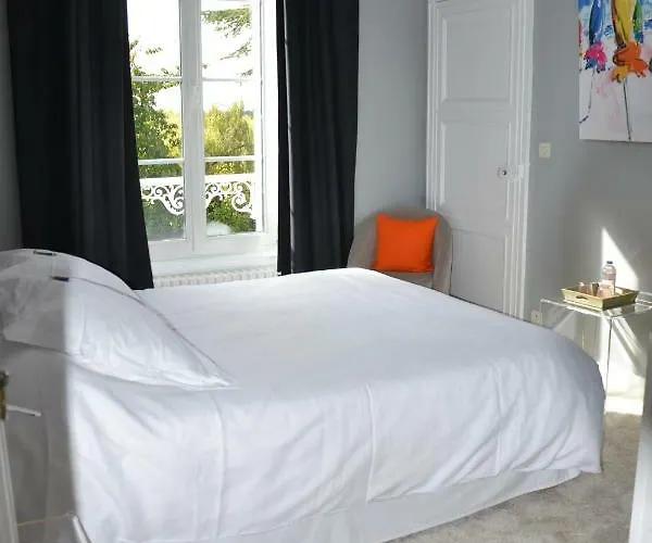 לינה וארוחת בוקר Clos De Bellefontaine באיו